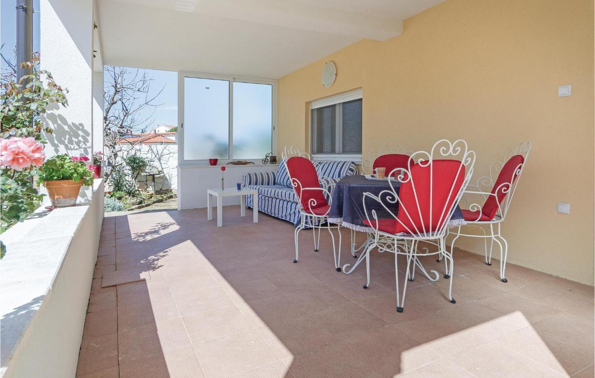 Awesome Apartment In Fazana With Wifi Exterior photo